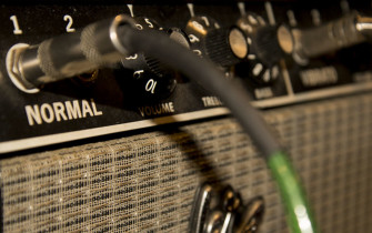 The Most Played, Recorded & Sought After Amp in Music History – an Ode to the Fender Deluxe Reverb